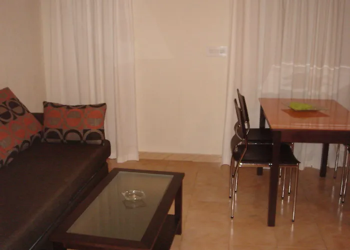 赛维登瑞提罗公园二号公寓 * 德尼亚